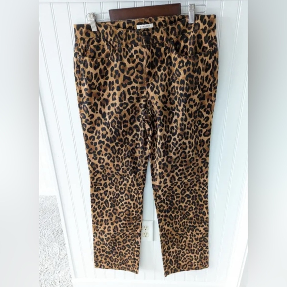 Women’s Jones New York Cheetah print jeans size 10
